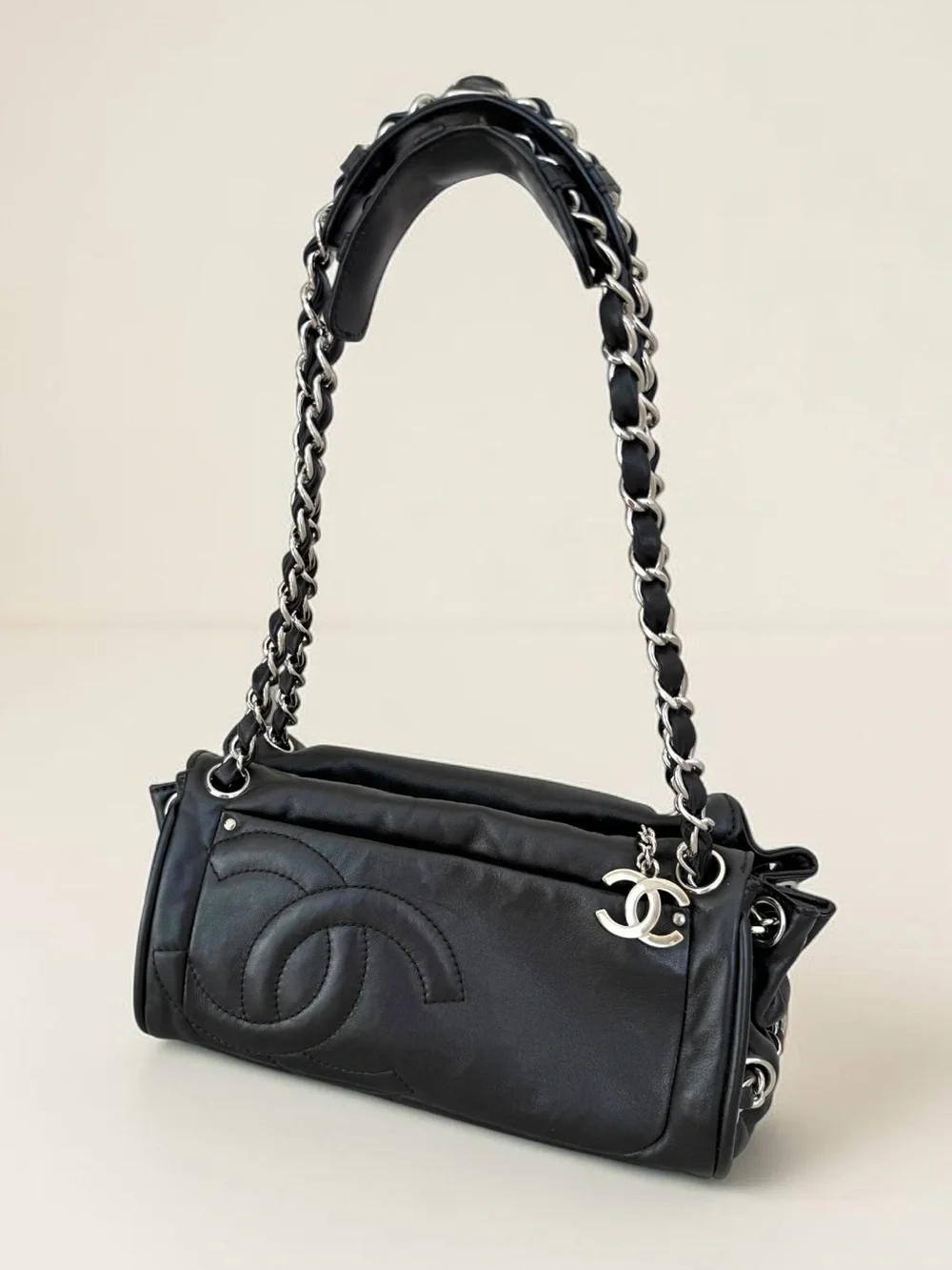 CHANEL 2006 Lux Ligne Accordian Shoulder Bag - Picture 6 of 15